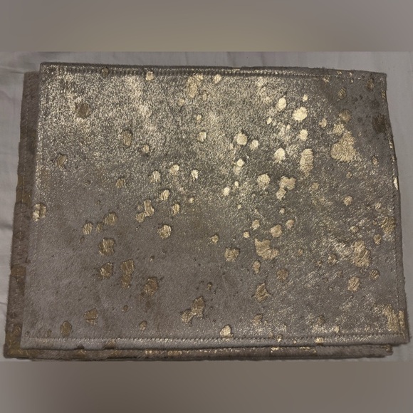 Miriam White/Gold Speckle Hair-On-Hide Placemat Set Of 6 Rectangle) - Picture 6 of 11